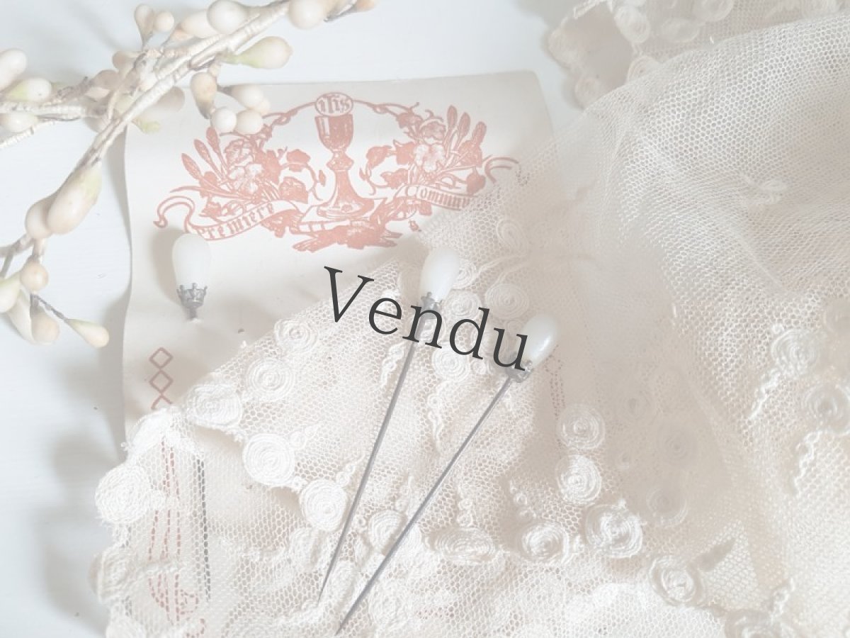 画像4: フランスアンティーク　オーバル型ガラスパールのエパングルシート (4)