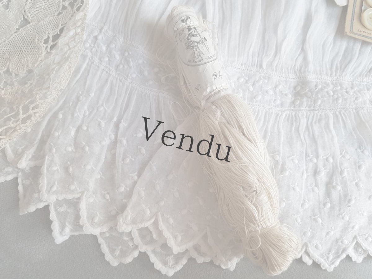 画像3: フランスアンティーク　MAISON SAJOU　白い糸たば (3)