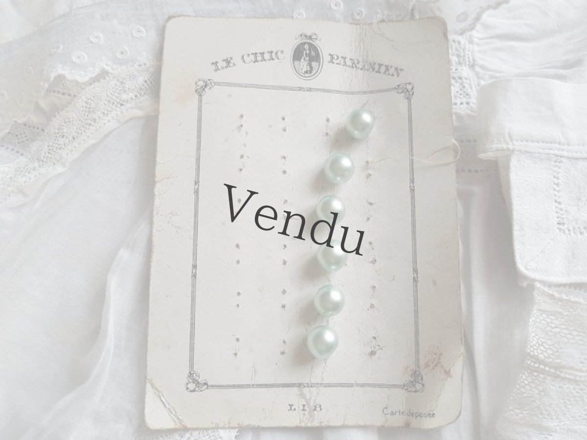 画像7: フランスアンティーク　吹きガラス パールのボタンシート 8mm (7)