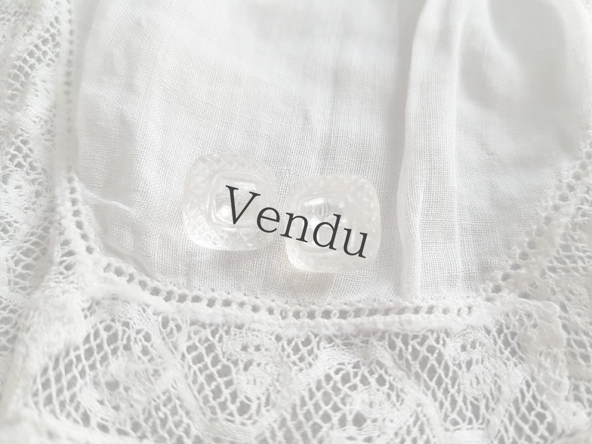 画像10: フランスアンティーク　ジャボとギャザーレースとガラスボタンのセット (10)