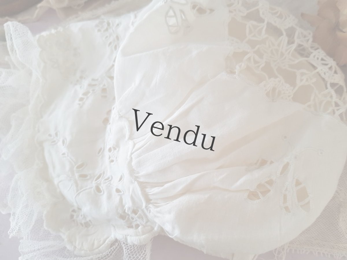 画像2: フランスアンティーク　べべ　カットワーク刺繍のボネ (2)