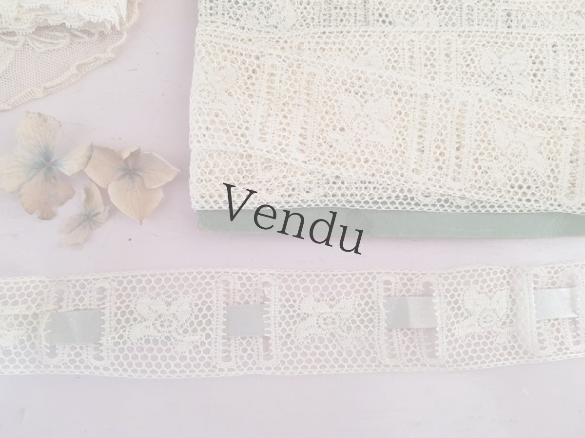 画像4: フランスアンティーク　リボン通し穴のあるヴァランシエンヌレース  50cm〜 (4)