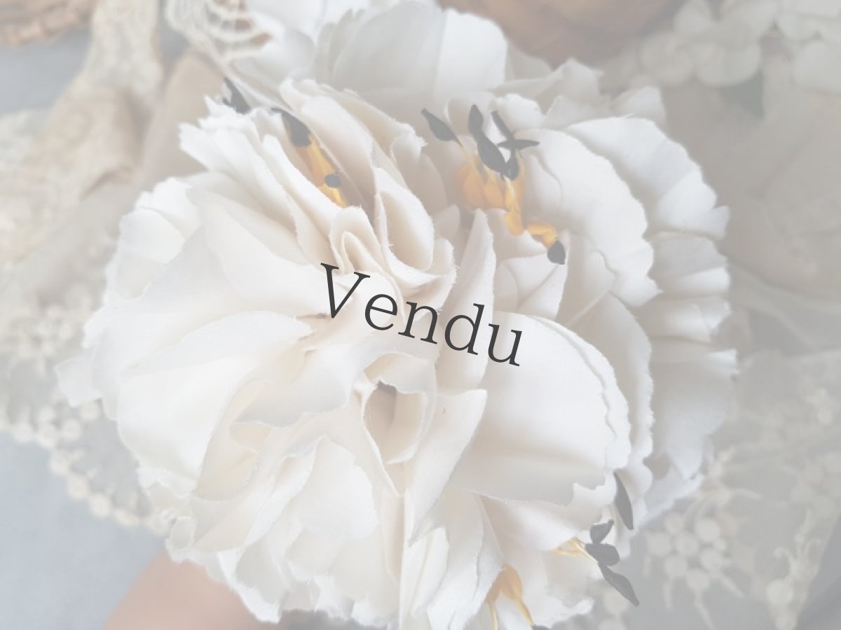 画像6: フランスアンティーク　布花ブーケ　黄色いガクの大きめの花 (6)