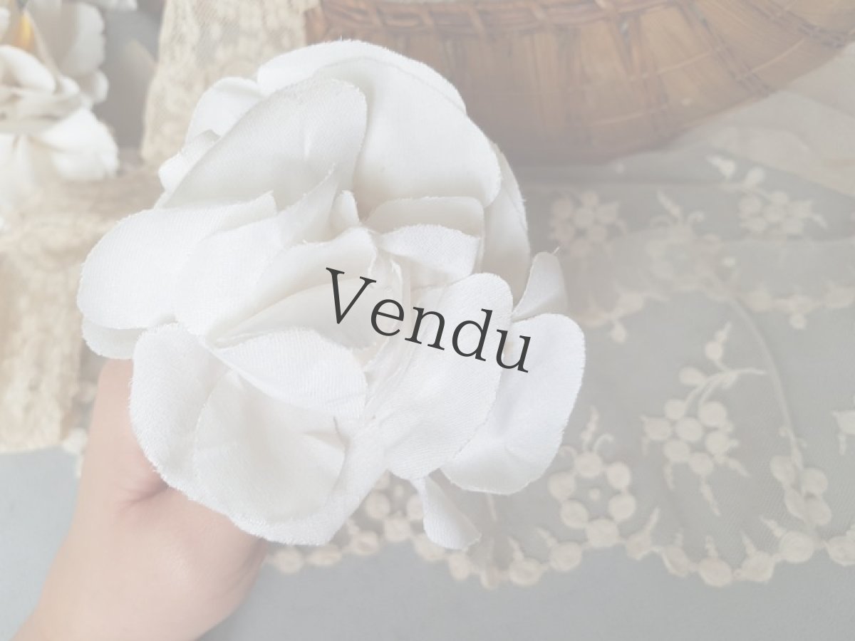 画像4: フランスアンティーク　布花ブーケ　白 (4)