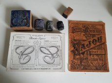 画像10: フランスアンティーク　MAISON SAJOU 刺繍アルファベット図案 DESSINS DE BRODERIRS Album No.323 (10)