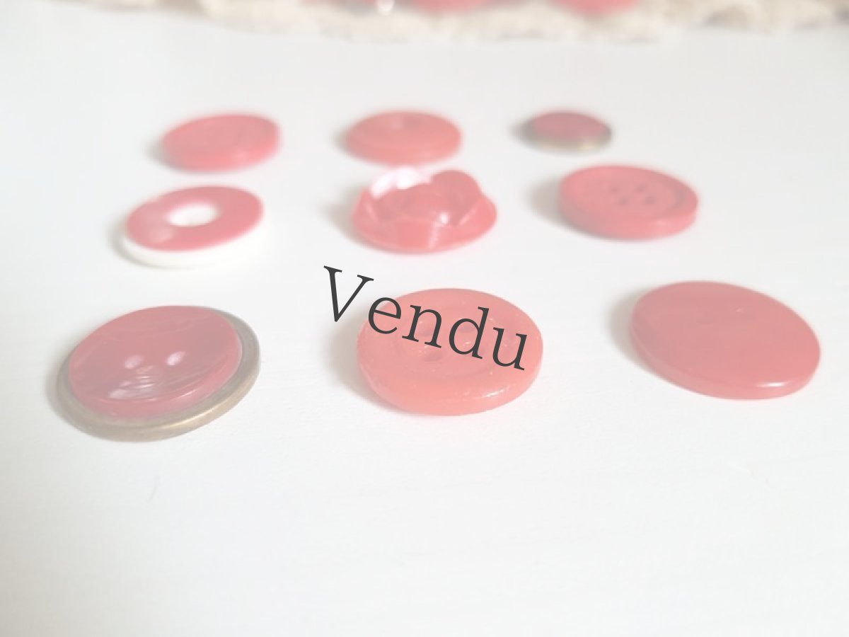 画像5: フランスヴィンテージ　赤いボタンセット (5)