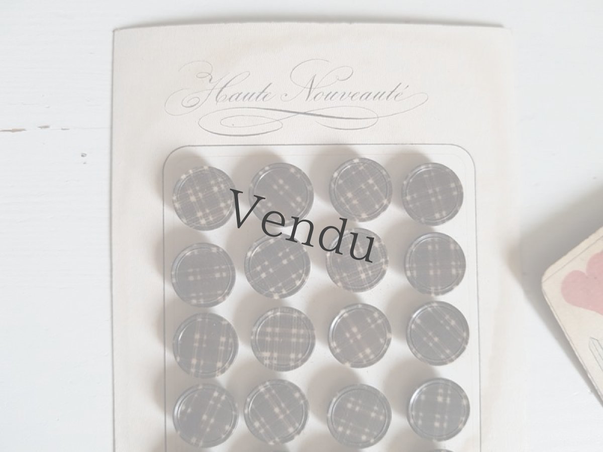 画像2: フランスアンティーク　コロゾのチェック柄ボタンシート13mm (2)