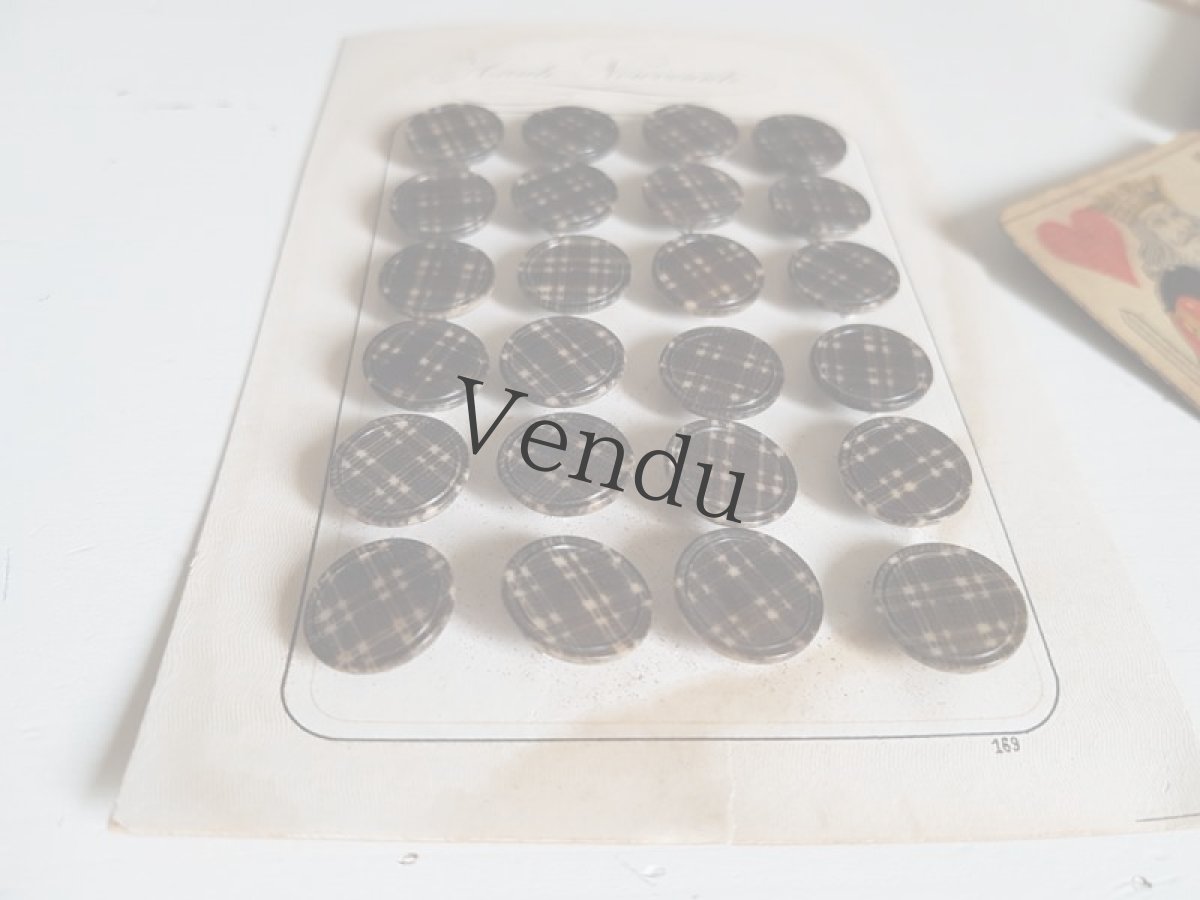 画像4: フランスアンティーク　コロゾのチェック柄ボタンシート13mm (4)