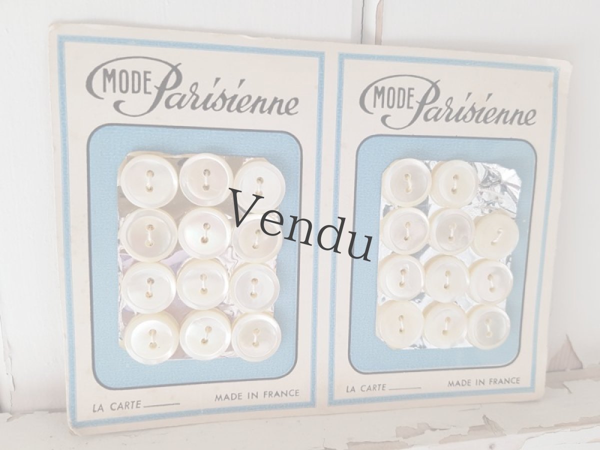 画像2: フランスアンティーク　貝のボタンWシート MODE Parisienne 12mm (2)