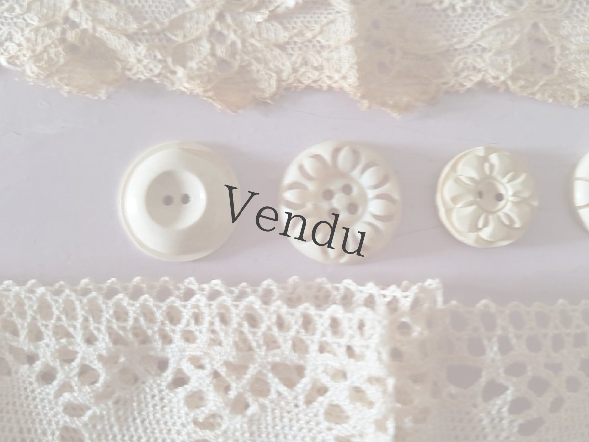 画像2: フランスヴィンテージ　レースとボタンのセット Écru (2)