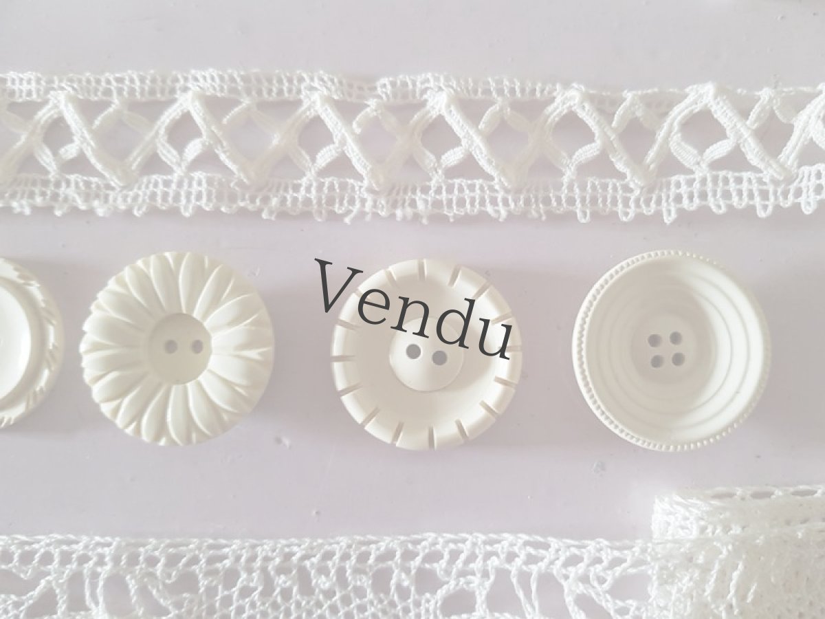 画像3: フランスヴィンテージ　レースとボタンのセット Blanc C (3)