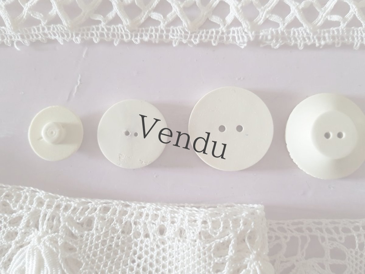 画像7: フランスヴィンテージ　レースとボタンのセット Blanc C (7)