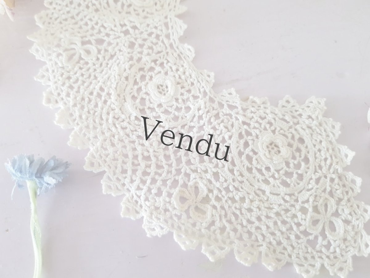 画像2: フランスアンティーク　アイリッシュクロッシェレースのつけ襟 (2)