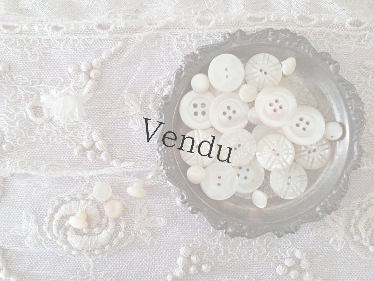 画像4: フランスアンティーク　貝ボタン 9ｍｍ 11個セット (4)