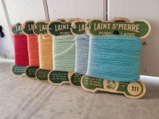 画像2: フランスヴィンテージ　LAINE St-PIERREの糸巻き６色セット (2)