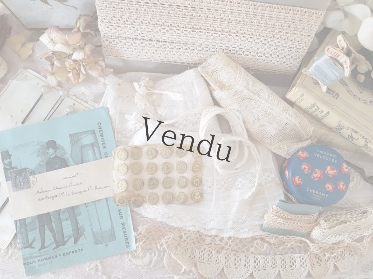 画像9: フランスアンティーク　ゴールドメタルボタンシート 13mm (9)