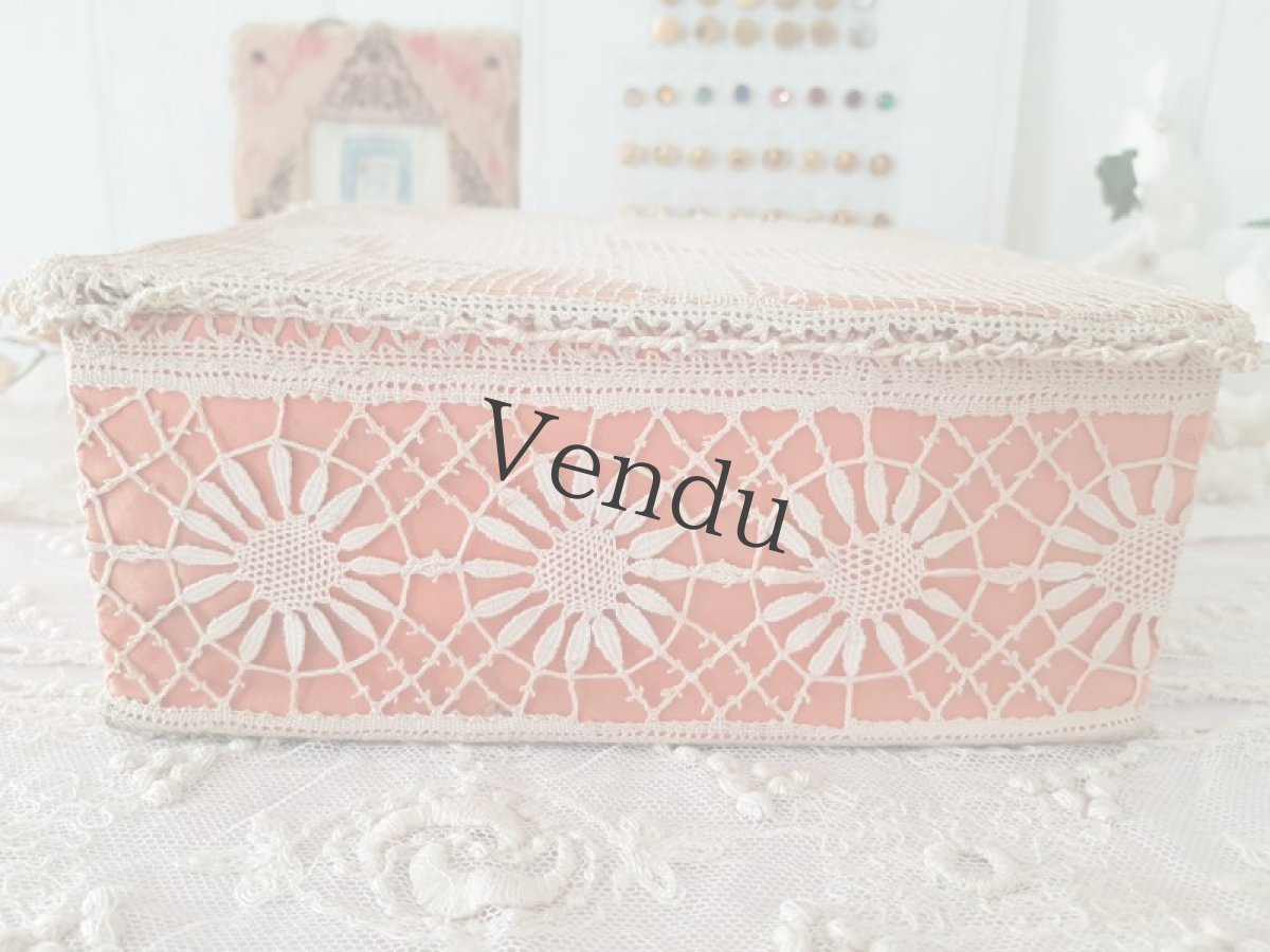 画像3: フランスアンティーク　天使のフィレレースカルトナージュボックス AU PRINTEMPS (3)