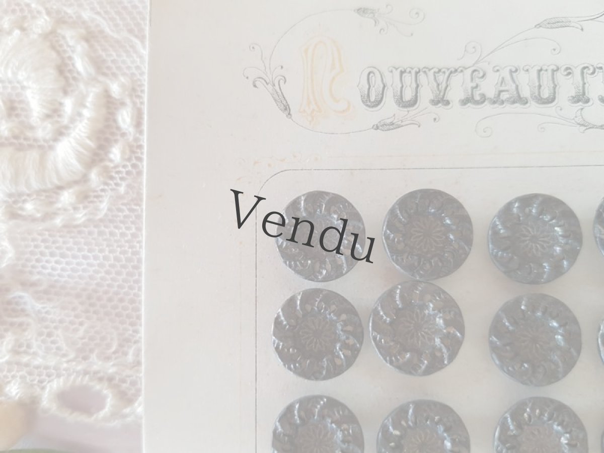 画像5: フランスアンティーク　メタルボタンシート NOIR 11mm (5)