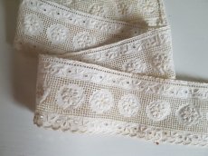 画像4: フランスヴィンテージ　白刺繍スカラップレース 63cm (4)