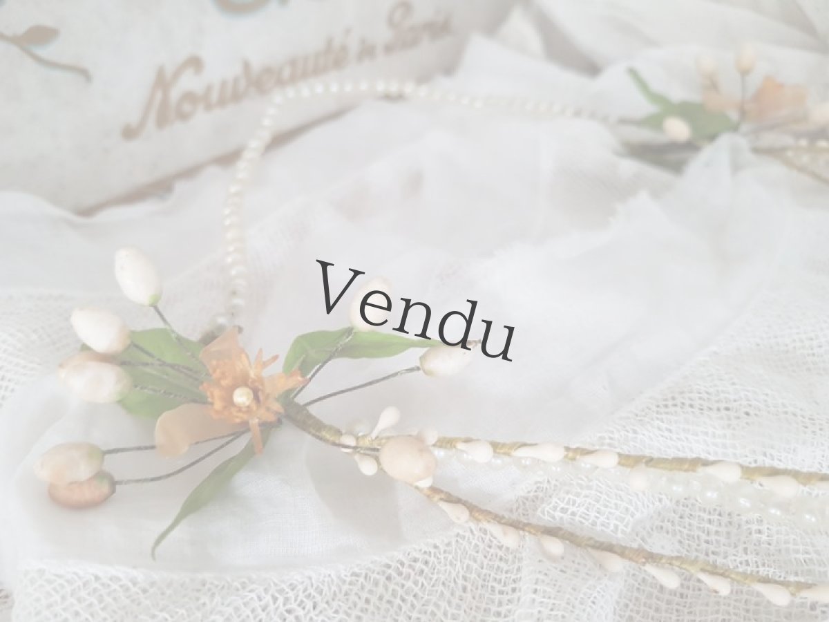 画像5: フランスアンティーク　マリアージュ ワックスフラワーティアラ、首飾りなどの装飾品紙箱入りセット (5)