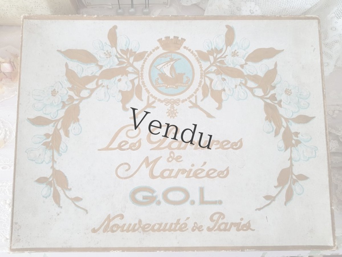 画像13: フランスアンティーク　マリアージュ ワックスフラワーティアラ、首飾りなどの装飾品紙箱入りセット (13)