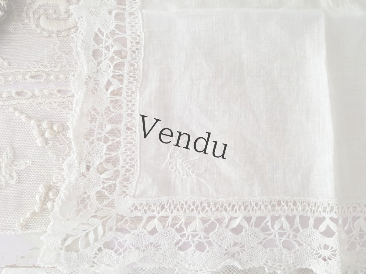画像6: フランスアンティーク　刺繍入りレースハンカチ (6)