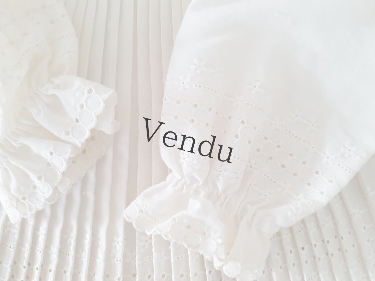 画像5: フランスヴィンテージ　可愛いちいさなプリーツブラウス (5)