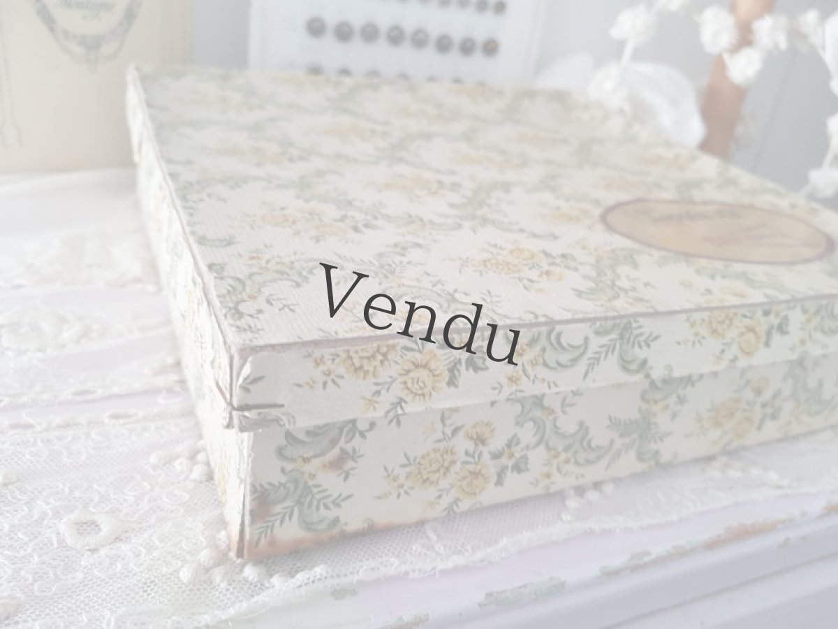 画像16: フランスアンティーク　レースたっぷり箱づめセット (16)