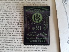 画像2: フランスアンティーク　AU BON MARCHÉの刺繍針 (2)