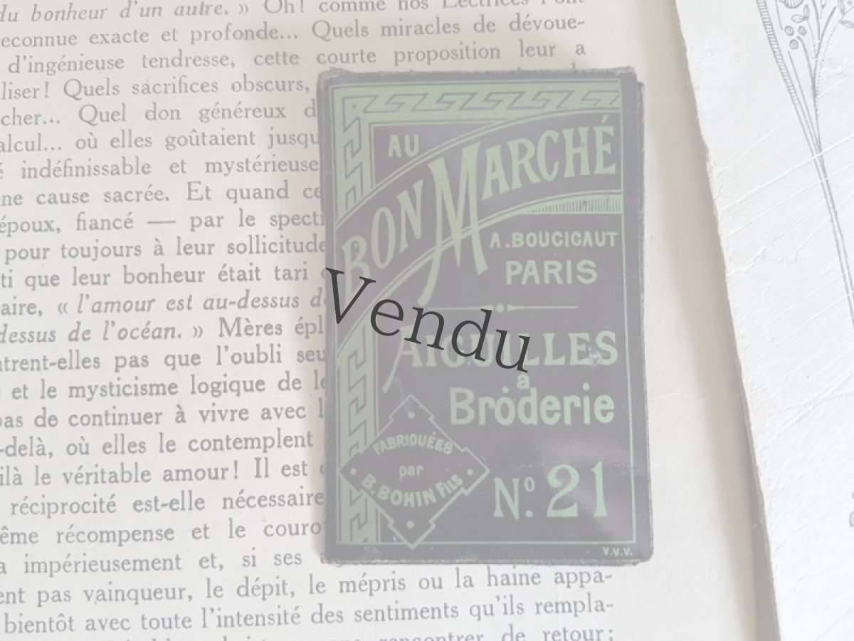 画像1: フランスアンティーク　AU BON MARCHÉの刺繍針 (1)