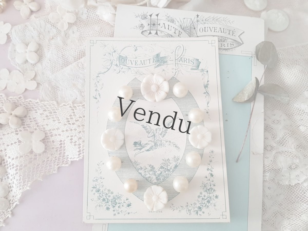 画像8: フランスアンティーク　お花と大粒ガラスパールボタンのボタンシート (8)