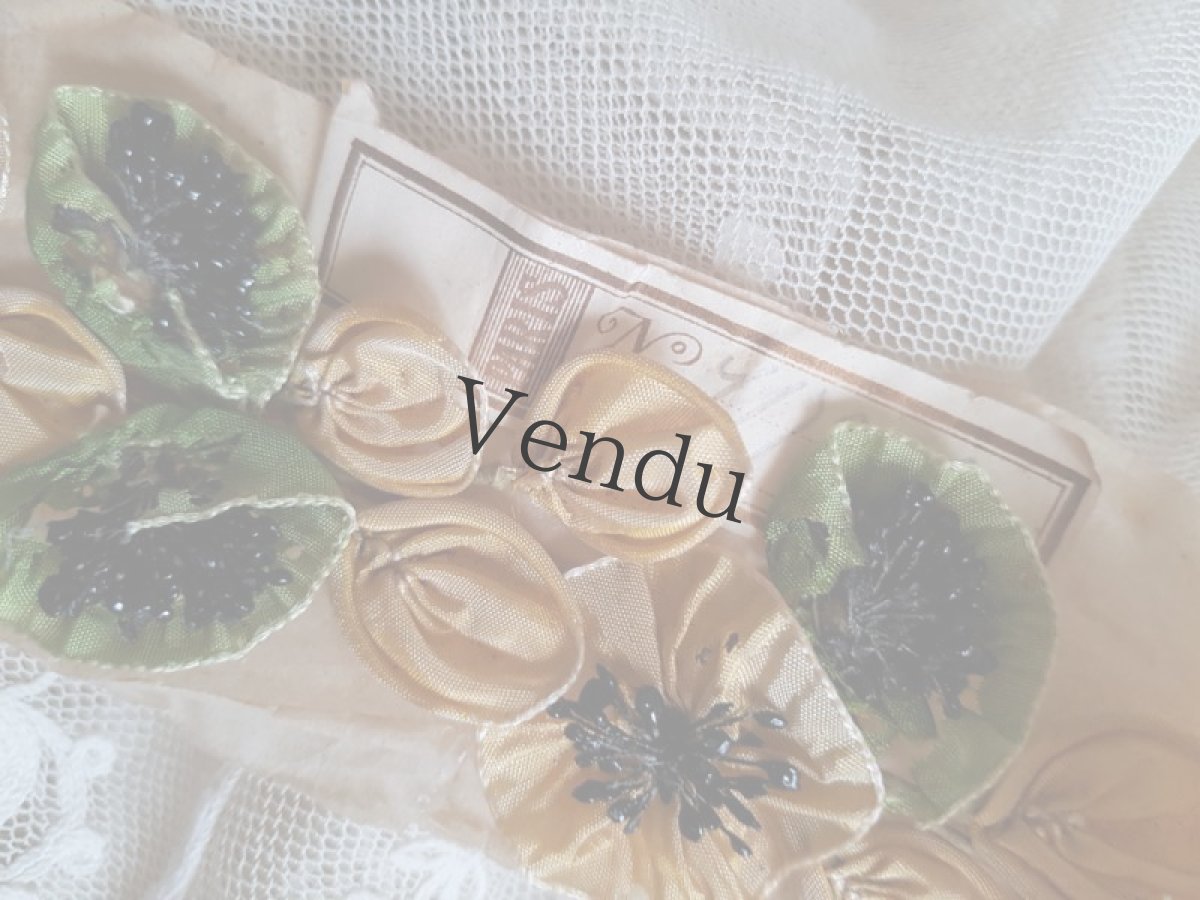 画像5: フランスアンティーク　20世紀初頭 布花コサージュ　ラベル付き (5)