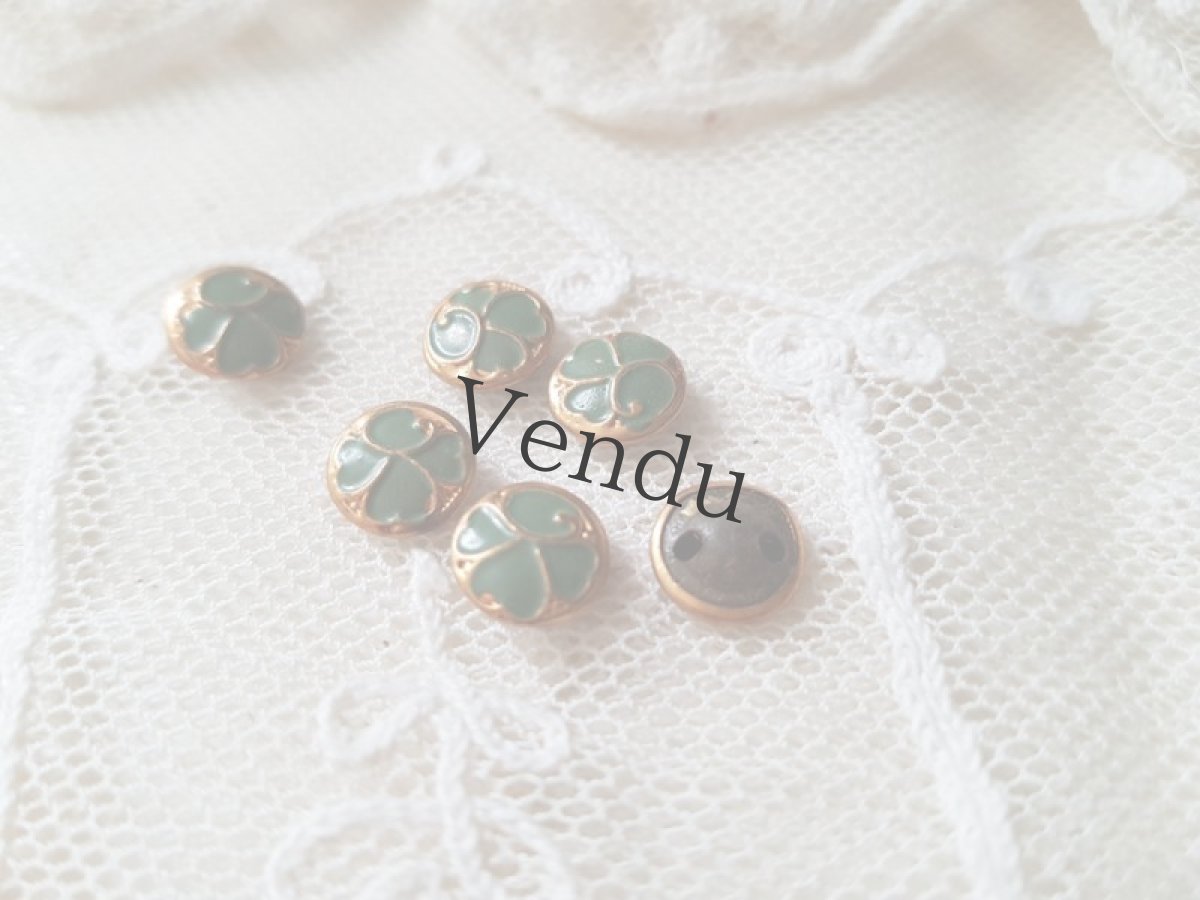 画像4: フランスアンティーク　ドール用クローバーのメタルペイントボタン 8mm (4)