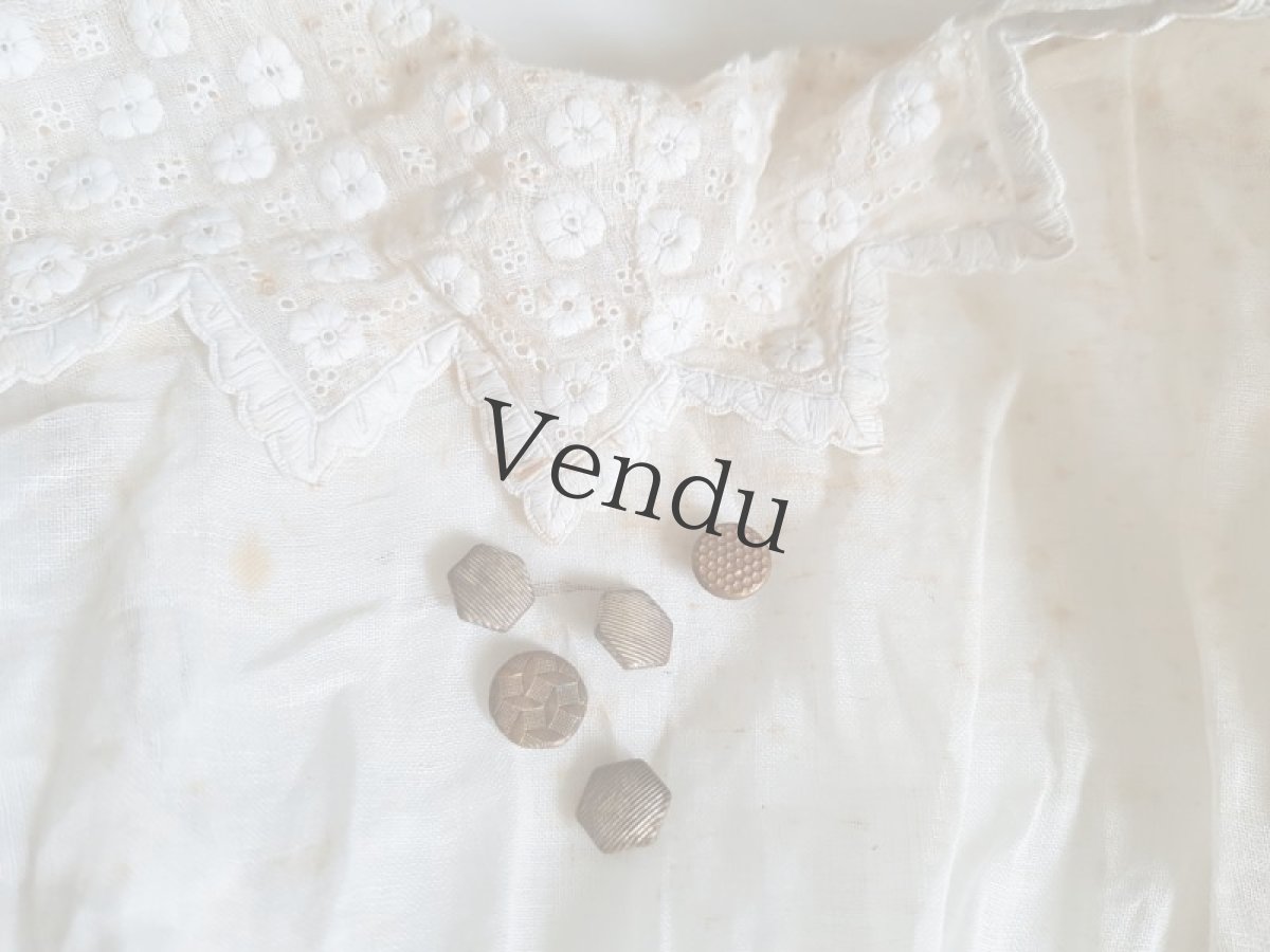 画像3: フランスアンティーク　ドール用ボタンシート 7-8mm (3)