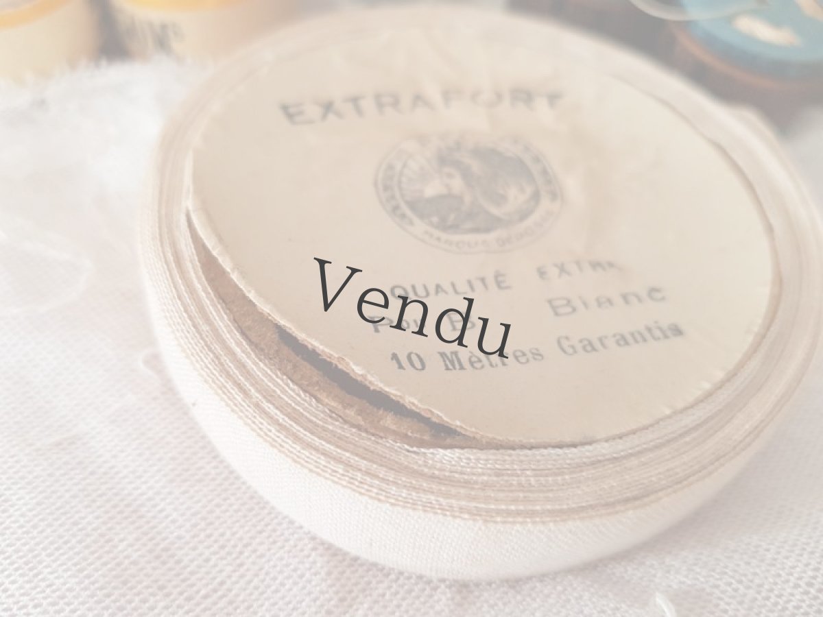 画像2: フランスアンティーク　P.F.C リボン エクリュ (2)