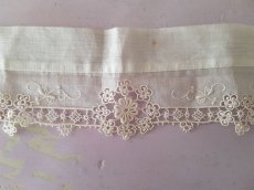 画像5: フランスアンティーク　白糸刺繍の小さなつけ襟 (5)