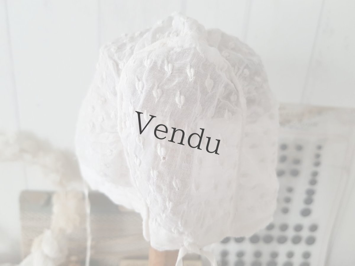 画像7: フランスアンティーク　白糸刺繍の小さなボネとつけ襟セット (7)