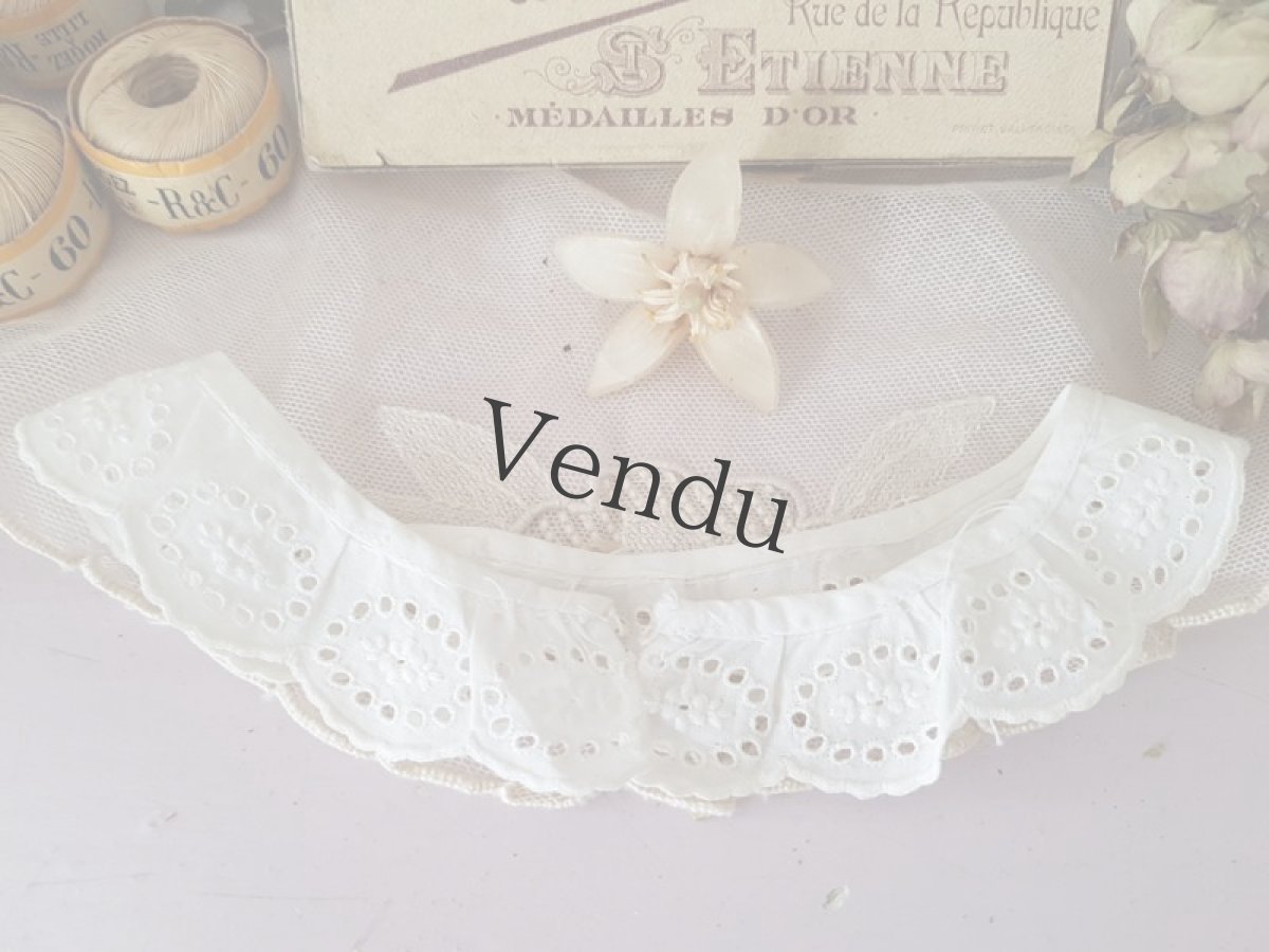 画像3: フランスアンティーク　カットワークレースのとても小さなつけ襟 (3)