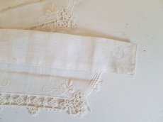 画像7: フランスアンティーク　白糸刺繍の小さなつけ襟 (7)