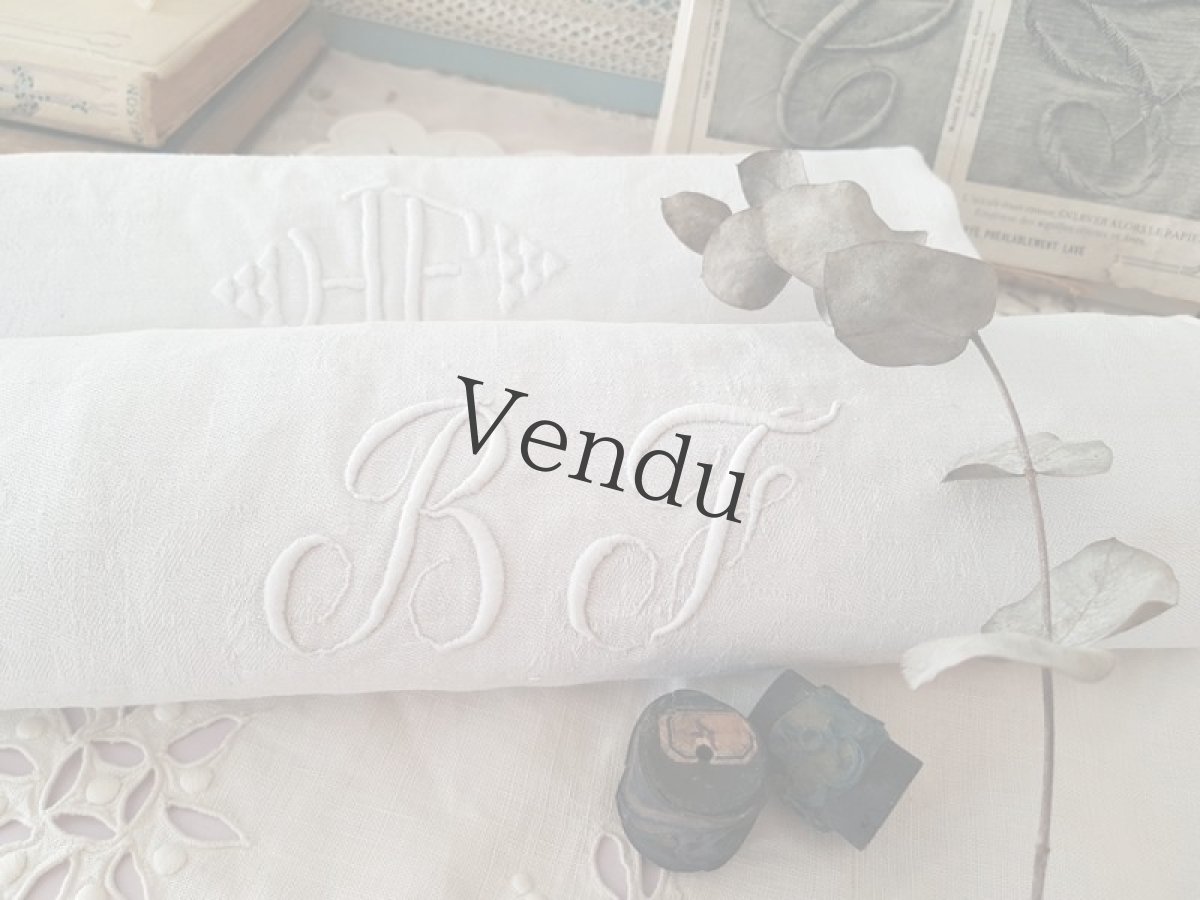 画像9: フランスアンティーク　モノグラム手刺繍BF ダマスク織リネンクロス (9)