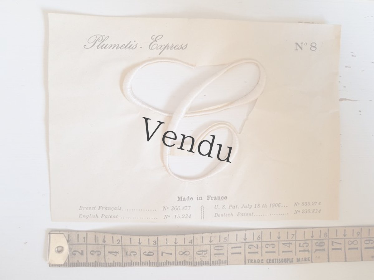 画像2: フランスアンティーク　Plumetis-Express No.8 刺繍用モノグラム "C" (2)