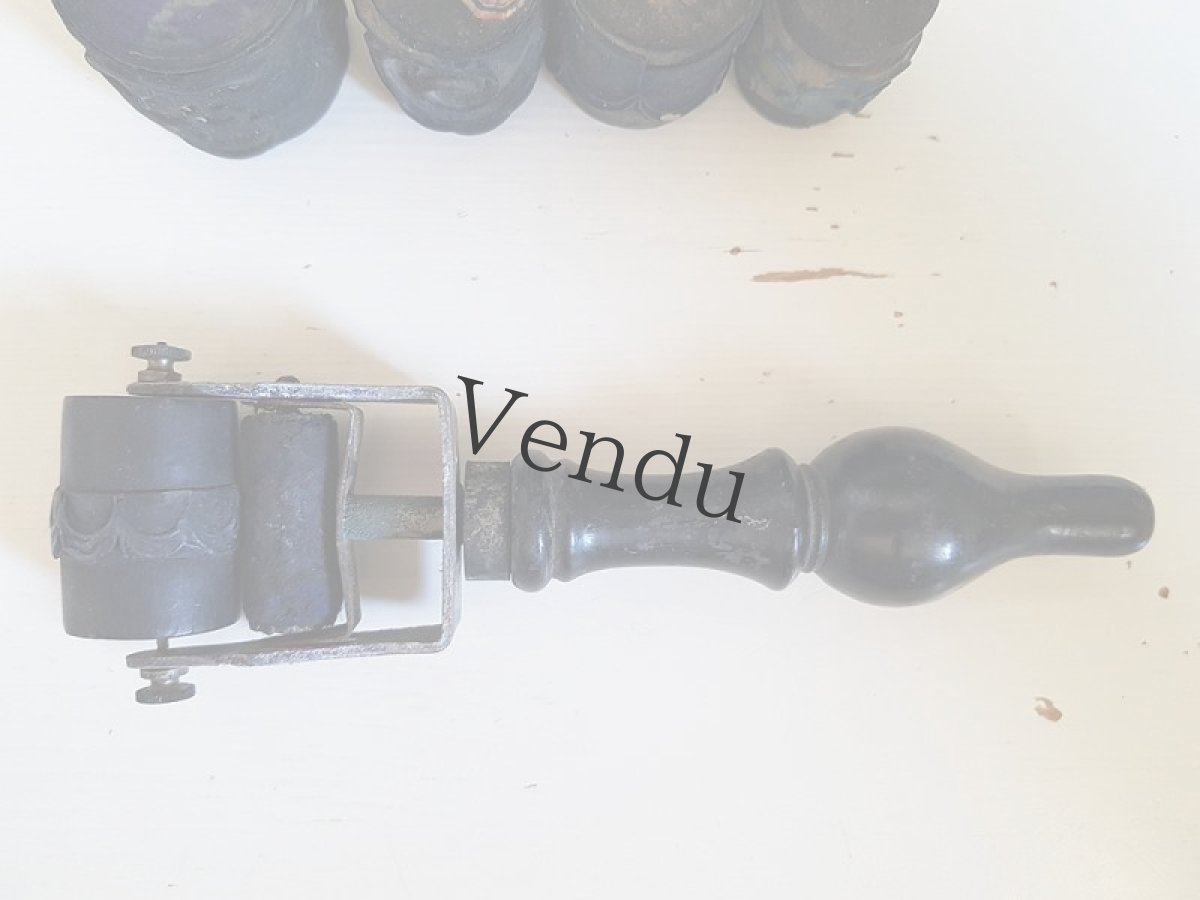 画像3: フランスアンティーク　1900年前後 刺繍用ローラー スタンプ幅22mm (3)