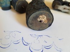 画像3: フランスアンティーク　刺繍木製スタンプ　木の実／果実 32mm (3)