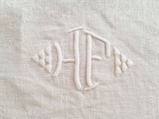 画像1: フランスアンティーク　モノグラム手刺繍HF ダマスク織リネンクロス (1)