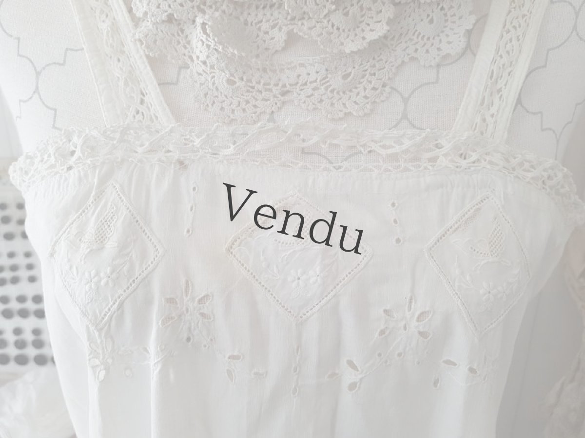 画像3: フランス蚤の市　アンティーク刺繍ワンピース入り端切れセット６種 (3)