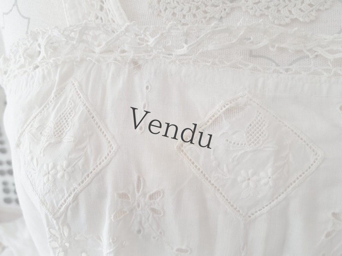 画像4: フランス蚤の市　アンティーク刺繍ワンピース入り端切れセット６種 (4)