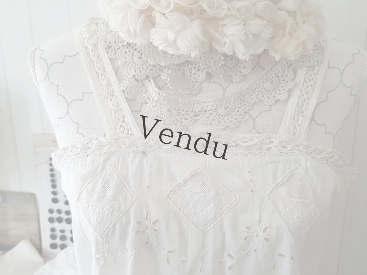 画像2: フランス蚤の市　アンティーク刺繍ワンピース入り端切れセット６種 (2)