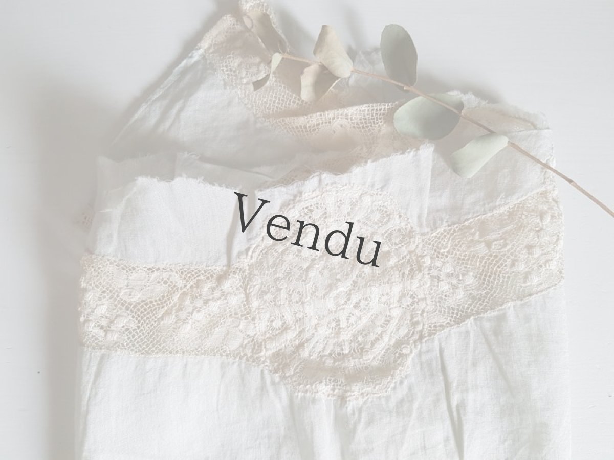 画像2: フランスアンティーク　パウダーブルーの端切れ (2)