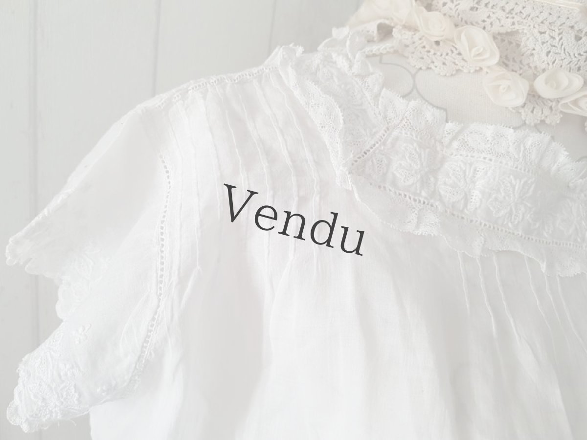 画像3: フランスヴィンテージ　フレンチスリーブの可愛いトップス (3)