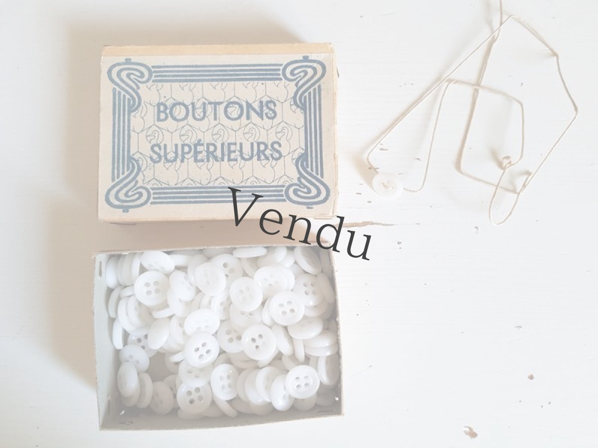 画像7: フランスアンティーク　ミルクガラスボタン箱 BOUTONS SUPÉRIEURS (7)